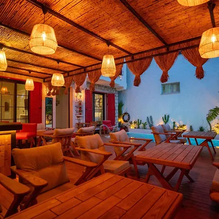 酒店 Karnelyan Alacati