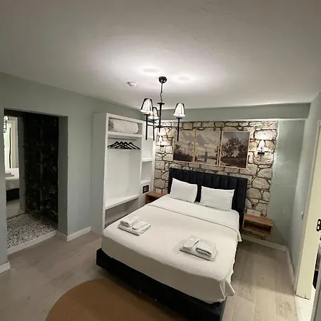 Karnelyan Alaçatı Otel *